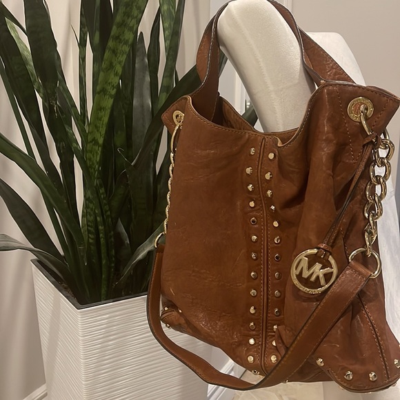 Michael Kors Uptown Astor Pebbled Leather Bag - Picture 1 of 6